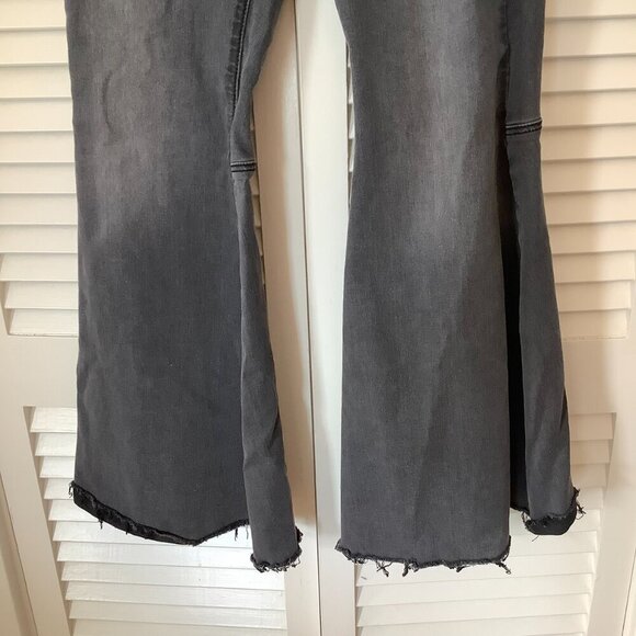 Free People 'We the Free' Just Float On black flare jeans 29 stretch - Picture 3 of 9